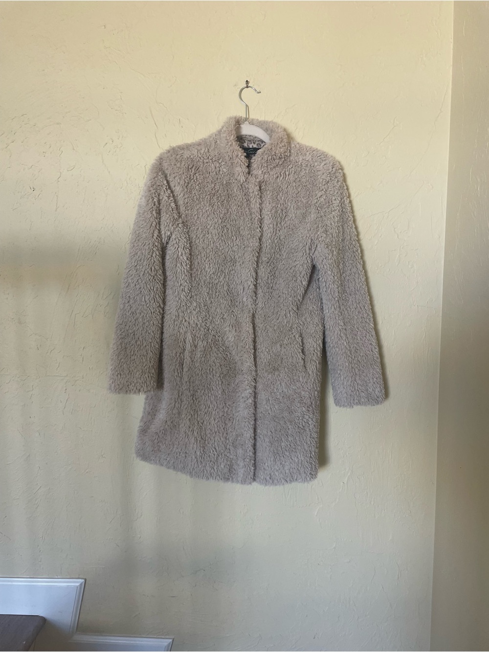Kenneth Cole New York Plush Faux-Fur Coat in Light Gray-Beige